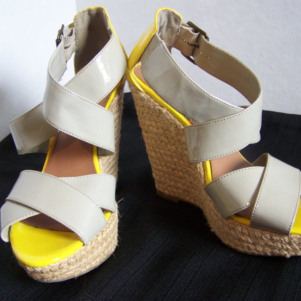 xhilaration wedges women's size 8 1/2